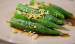 吃秋葵可以吃哈密瓜吗,秋季养生美食搭配指南