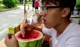 体育生外卖吃瓜