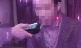 德运吃瓜小哥视频,揭秘网红背后的真实生活