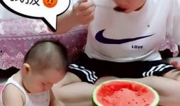 儿童吃大瓜视频,萌趣瞬间捕捉
