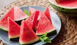 冬天怎么吃瓜视频,解锁冬季瓜果新食尚