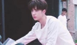 吃王一博的瓜,娱乐圈的甜蜜诱惑，揭秘明星背后的故事