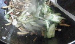 吃瓜厨房香干,吃瓜厨房里的美味探索