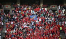 中国球迷吃瓜,盘点热点事件背后的狂欢与思考