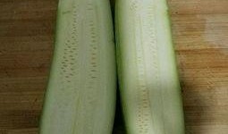 坐月子吃角瓜好,角瓜助力产后恢复，营养美味两不误