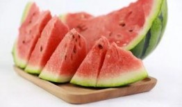 瓜婆娘吃西瓜,瓜婆娘的甜蜜西瓜之旅